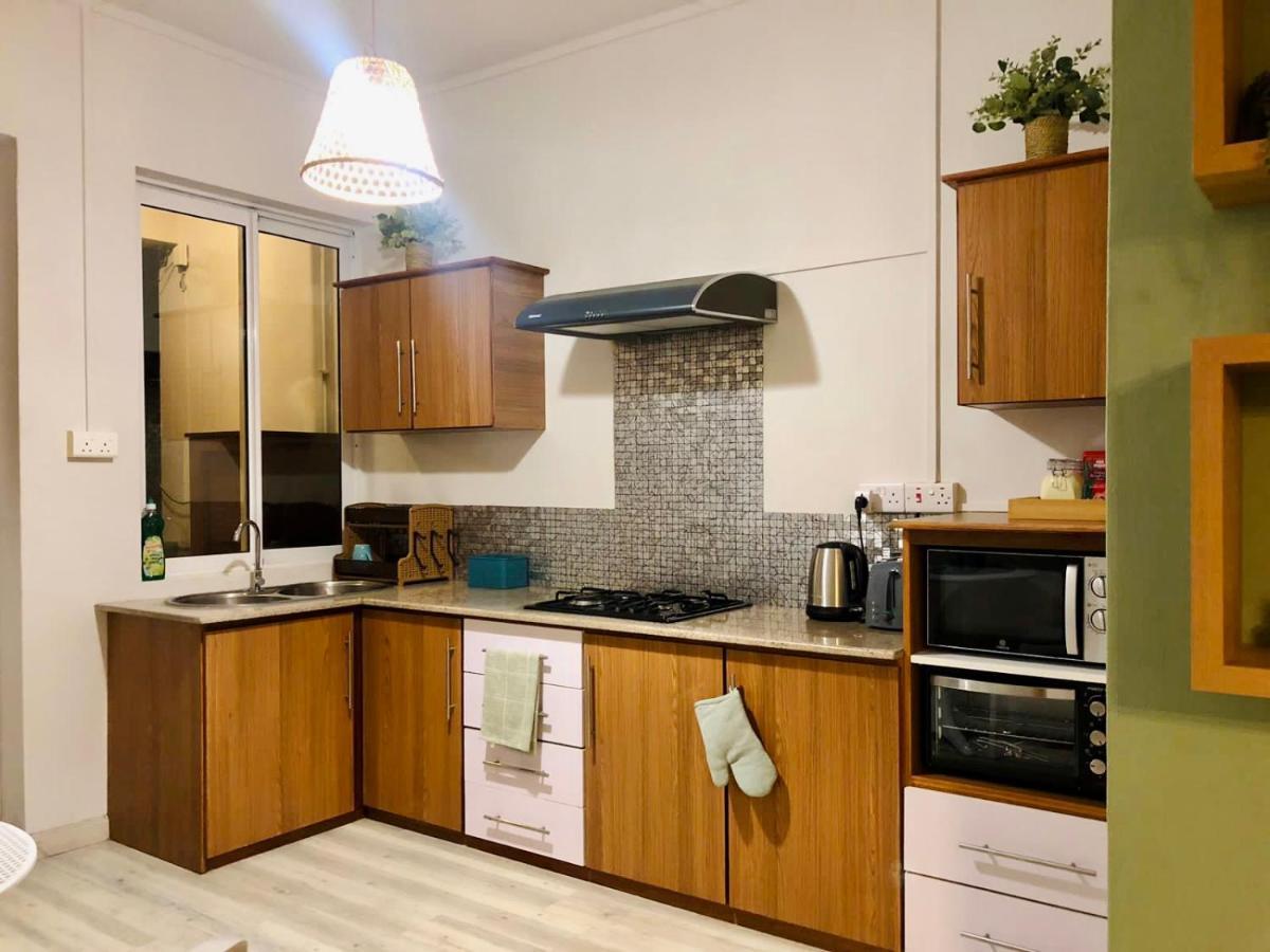 Ibiza Apartment - 150M From The Beach Flic-en-Flacq المظهر الخارجي الصورة